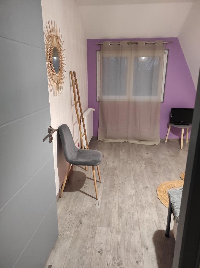 Agreable Et Spacieuse Chambre Familiale Sansac-de-Marmiesse Экстерьер фото